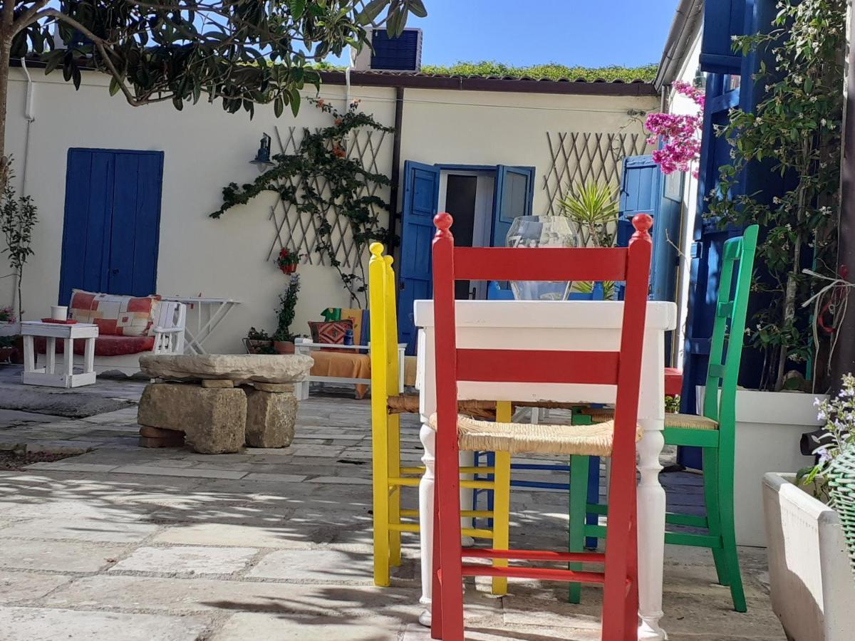 Il Cortile Della Monaca Bed & Breakfast บรินดิซิ ภายนอก รูปภาพ
