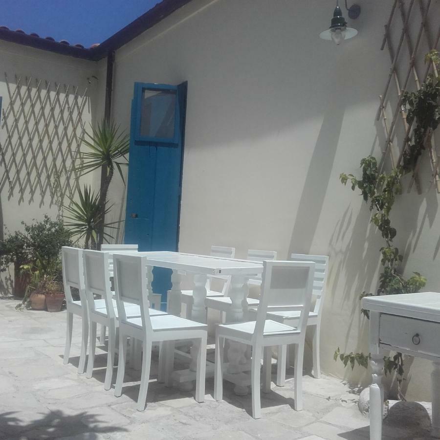 Il Cortile Della Monaca Bed & Breakfast บรินดิซิ ภายนอก รูปภาพ