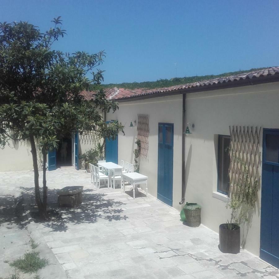 Il Cortile Della Monaca Bed & Breakfast บรินดิซิ ภายนอก รูปภาพ